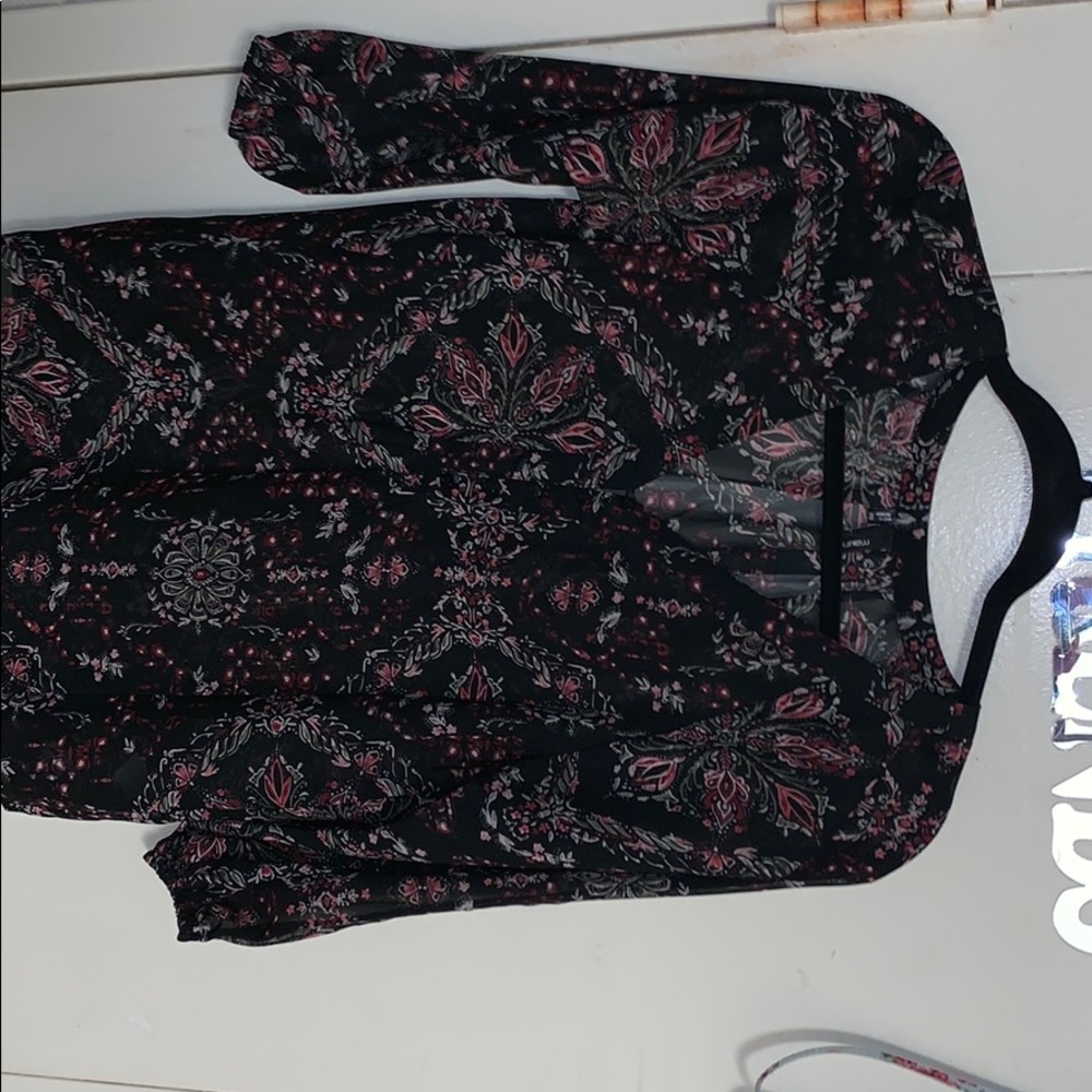 Business casual quarter sleeve